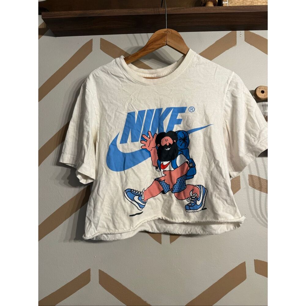 Nike White Short Sleeve Crew Neck Cropped Graphic Sportswear Hike T-Shirt Small